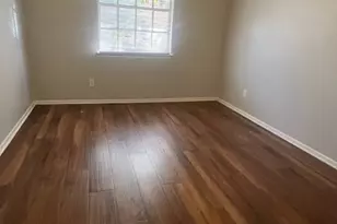 307 E 31st St, Austin, TX 78705 - Photo 15