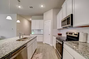 2051 Rowan Wy, New Braunfels, TX 78130 - Photo 13