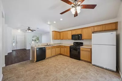 14928 Sassafras Trail, Pflugerville, TX 78660 - Photo 13