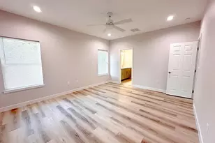 817 5th St, Lockhart, TX 78644 - Photo 7