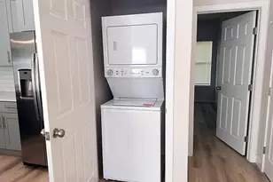 817 5th St, Lockhart, TX 78644 - Photo 11