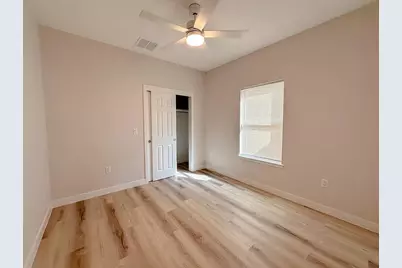 817 5th Street, Lockhart, TX 78644 - Photo 15