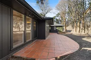 300 Norwood Dr W, Georgetown, TX 78628 - Photo 33