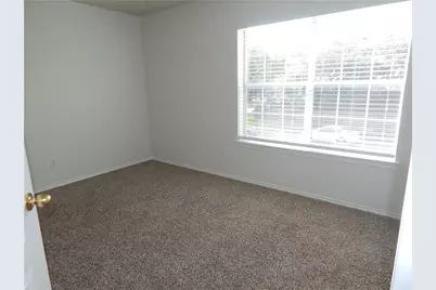 13521 Shawna Dnay Drive, Austin, TX 78727 - Photo 19