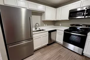 202 W N Loop Blvd, Austin, TX 78751 - Photo 5