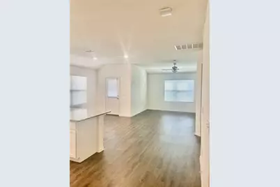 5716 Southerner Way, Austin, TX 78747 - Photo 7