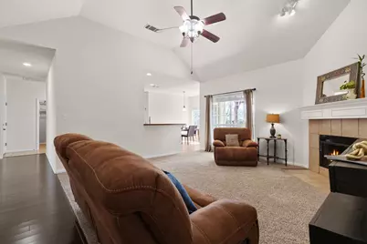 414 Rio Grande Avenue, Hutto, TX 78634 - Photo 15