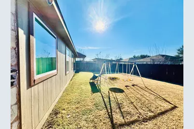 413 Gettysburg Loop, Elgin, TX 78621 - Photo 29