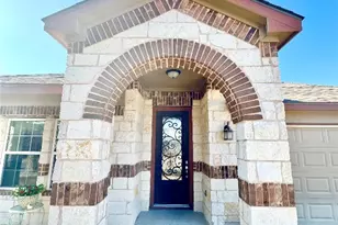 413 Gettysburg Loop, Elgin, TX 78621 - Photo 3