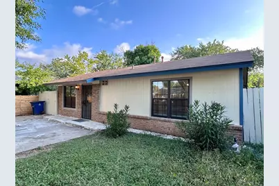 6200 Palm Circle, Austin, TX 78741 - Photo 1