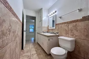 6200 Palm Cir, Austin, TX 78741 - Photo 9