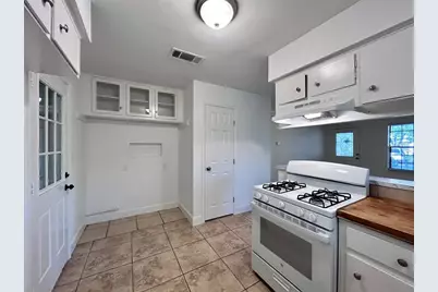 6200 Palm Circle, Austin, TX 78741 - Photo 7