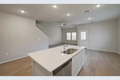 4501 Bridal Veil Drive, Austin, TX 78747 - Photo 11