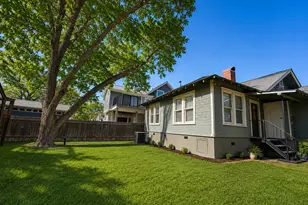 407 W 35th St, Austin, TX 78705 - Photo 17