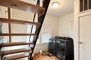 407 W 35th St, Austin, TX 78705 - Photo 15