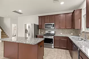 1000 McCormick Cv, Hutto, TX 78634 - Photo 15