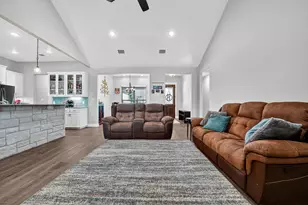 305 Western Sky Trail, Jarrell, TX 76537 - Photo 9