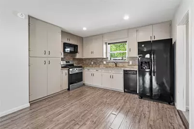 7705 Lazy Lane, Austin, TX 78757 - Photo 3