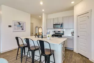 98 Barton Creek Ln, Hutto, TX 78634 - Photo 5