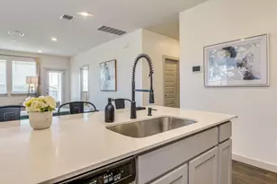 98 Barton Creek Ln, Hutto, TX 78634 - Photo 9