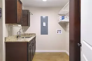 122 N Pohakea Dr, Bastrop, TX 78602 - Photo 25