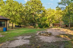 122 N Pohakea Dr, Bastrop, TX 78602 - Photo 25