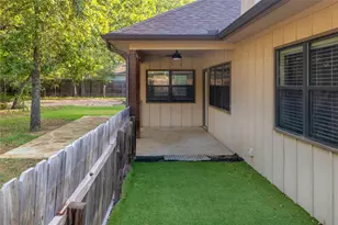 122 N Pohakea Dr, Bastrop, TX 78602 - Photo 23