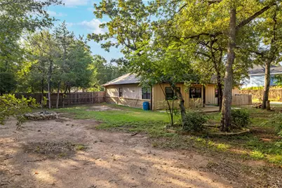 122 N Pohakea Drive, Bastrop, TX 78602 - Photo 33