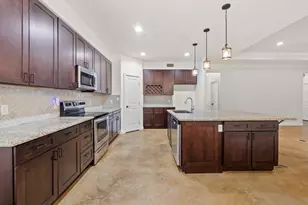 122 N Pohakea Dr, Bastrop, TX 78602 - Photo 9