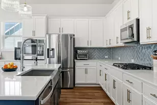8704 Apogee Blvd, Austin, TX 78744 - Photo 11