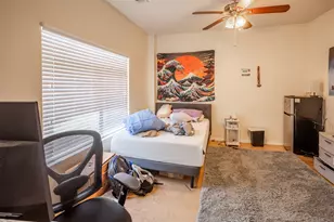 910 W 25th St, Austin, TX 78705 - Photo 11
