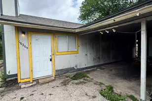 1626 Royal Hill Dr, Austin, TX 78741 - Photo 15