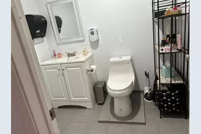 109 E 11th Street, Taylor, TX 76574 - Photo 11
