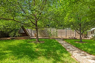 901 Brentwood St, Austin, TX 78757 - Photo 39