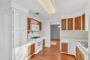 104 Blue Flame Rd, Cedar Creek, TX 78612 - Photo 7