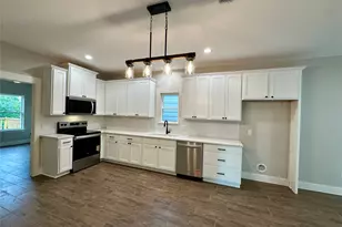 330 Shady Bluff Dr, Wimberley, TX 78676 - Photo 3