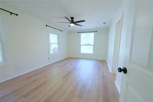 2311 S 3rd St, Austin, TX 78704 - Photo 5