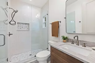 2506 E 2nd St, Austin, TX 78702 - Photo 33