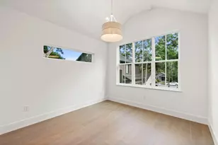 2506 E 2nd St, Austin, TX 78702 - Photo 19