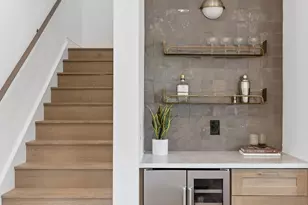 2506 E 2nd St, Austin, TX 78702 - Photo 7