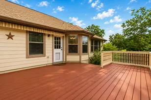 220 Ulupau Cir, Bastrop, TX 78602 - Photo 3