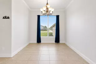 220 Ulupau Cir, Bastrop, TX 78602 - Photo 7