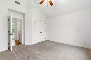 220 Ulupau Cir, Bastrop, TX 78602 - Photo 17
