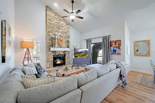 213 Overlook Ct, Wimberley, TX 78676 - Photo 3