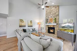 213 Overlook Ct, Wimberley, TX 78676 - Photo 9