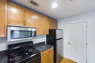 711 W 32nd St, Austin, TX 78705 - Photo 11