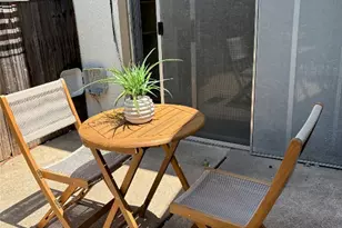 6910 Hart Ln, Austin, TX 78731 - Photo 9