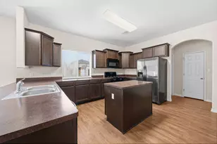 601 Silver Wing Ct, Austin, TX 78725 - Photo 5