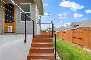 505 Sixpence Ln, Georgetown, TX 78628 - Photo 35