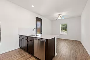 505 Sixpence Ln, Georgetown, TX 78628 - Photo 27